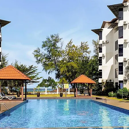 Samsuria Beach Apartment Resort Kuantan Exterior photo